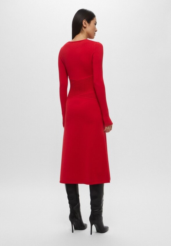 Платье Genious