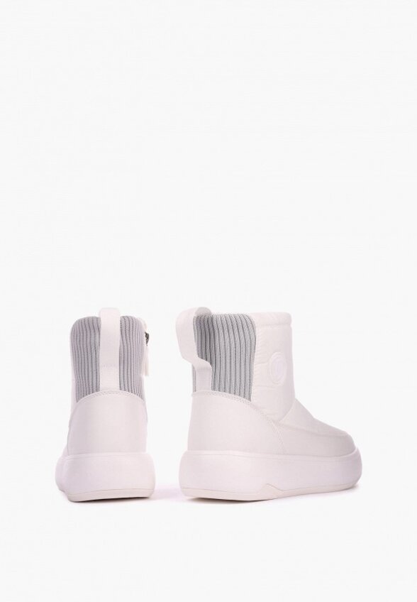 Дутики Instreet