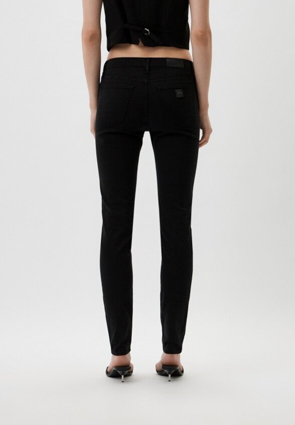 Джинсы Armani Exchange