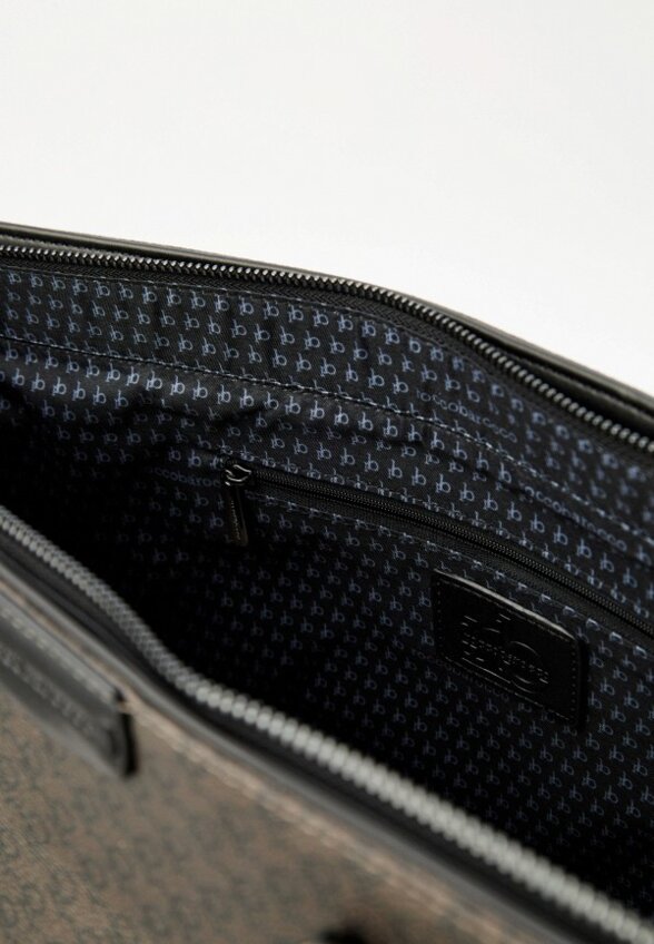 Сумка и брелок Roccobarocco