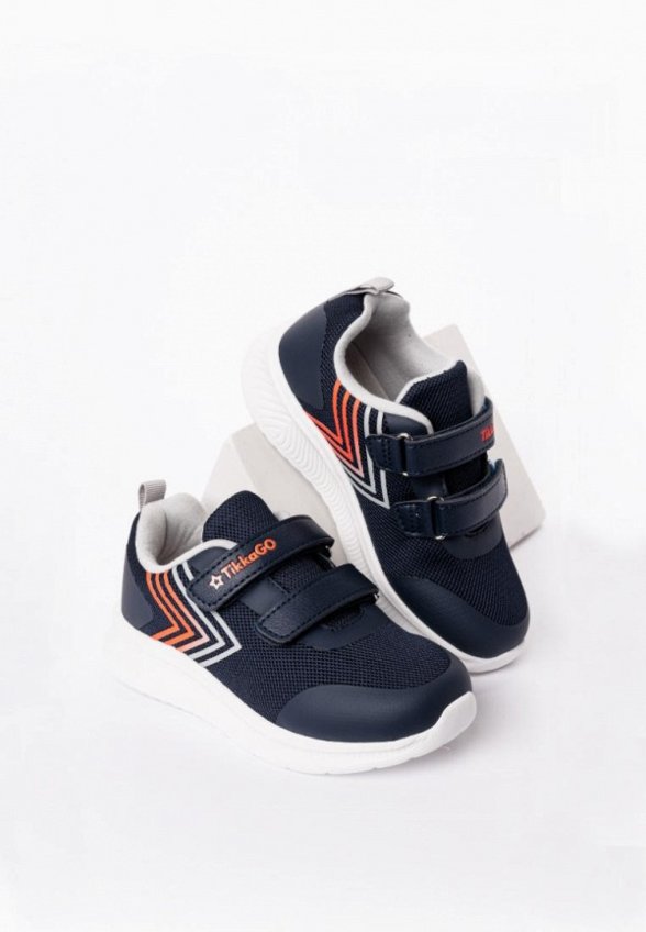 Кроссовки Tikkago