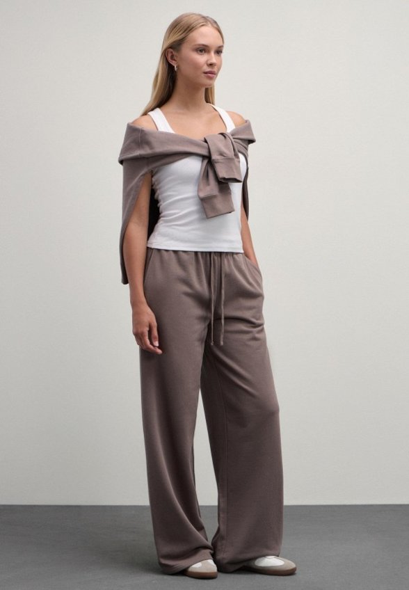 Брюки спортивные Zarina