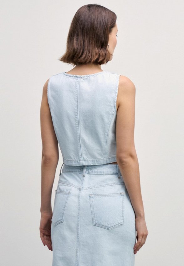 Жилет джинсовый Zarina