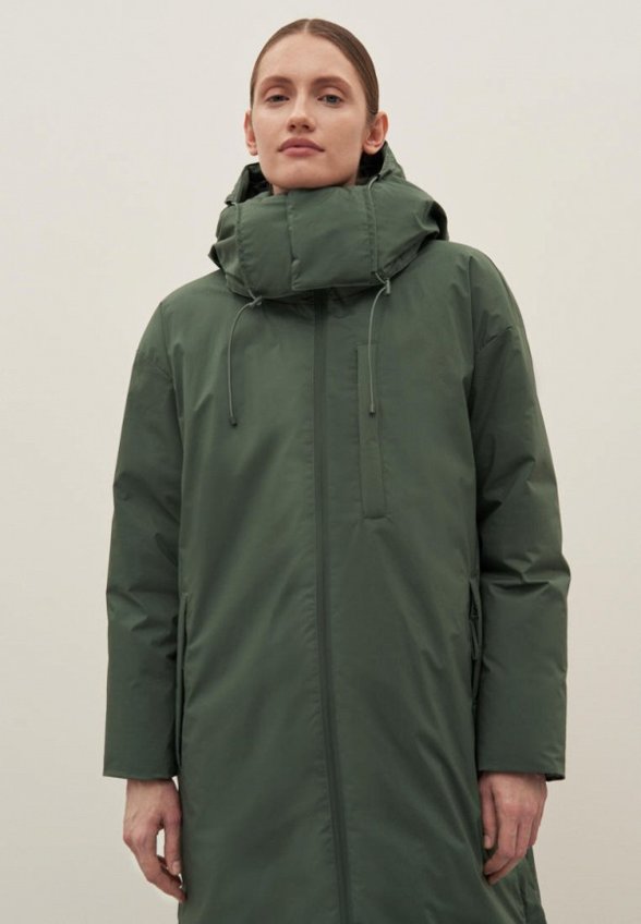 Пуховик Finn Flare