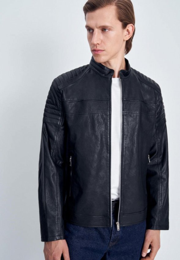 Куртка кожаная Finn Flare