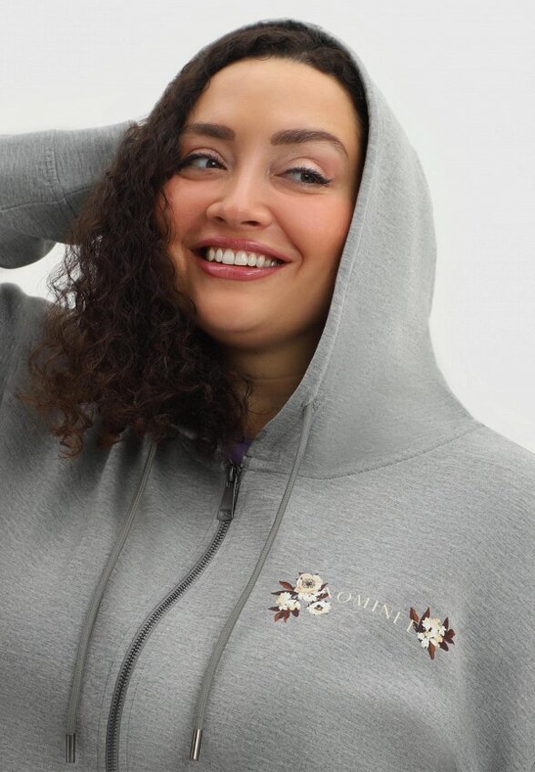 Толстовка Nominee