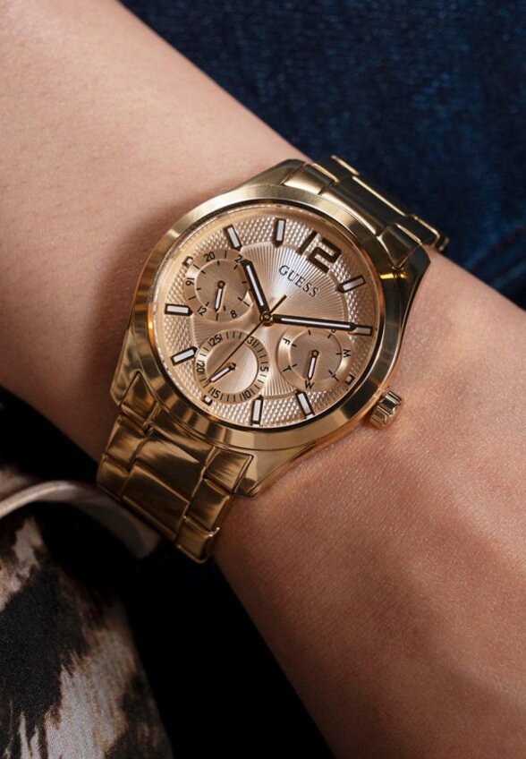 Часы Guess