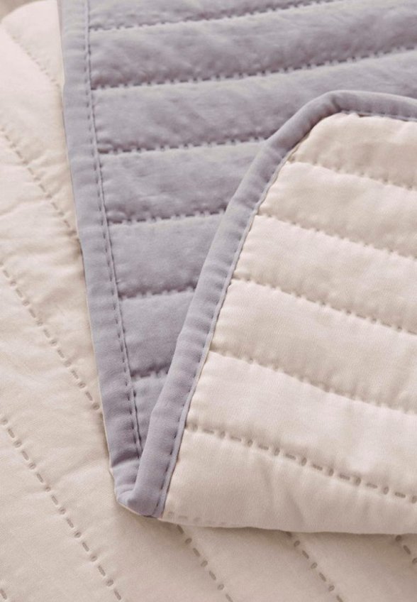 Комплект с покрывалом Sofi De Marko