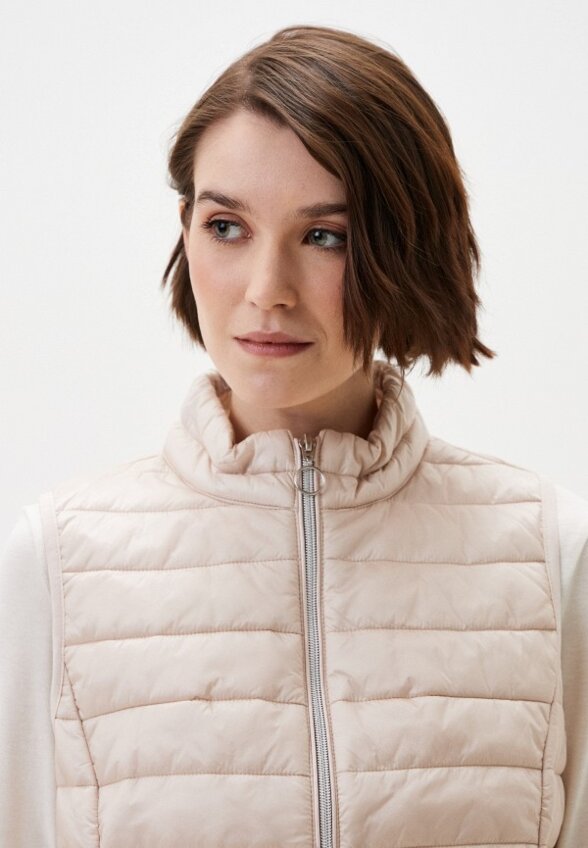 Жилет утепленный Betty Barclay