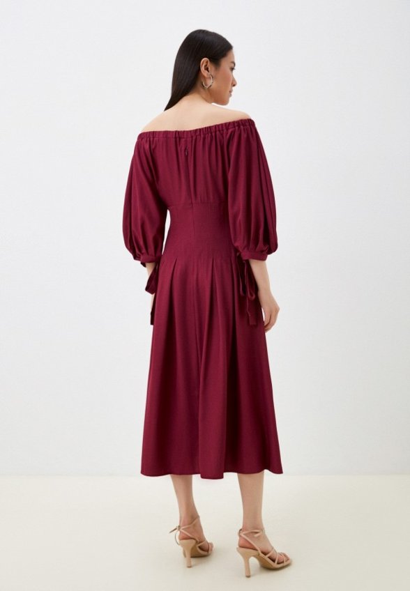 Платье MadaM T