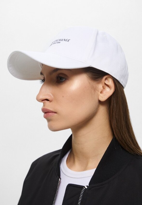 Бейсболка Armani Exchange