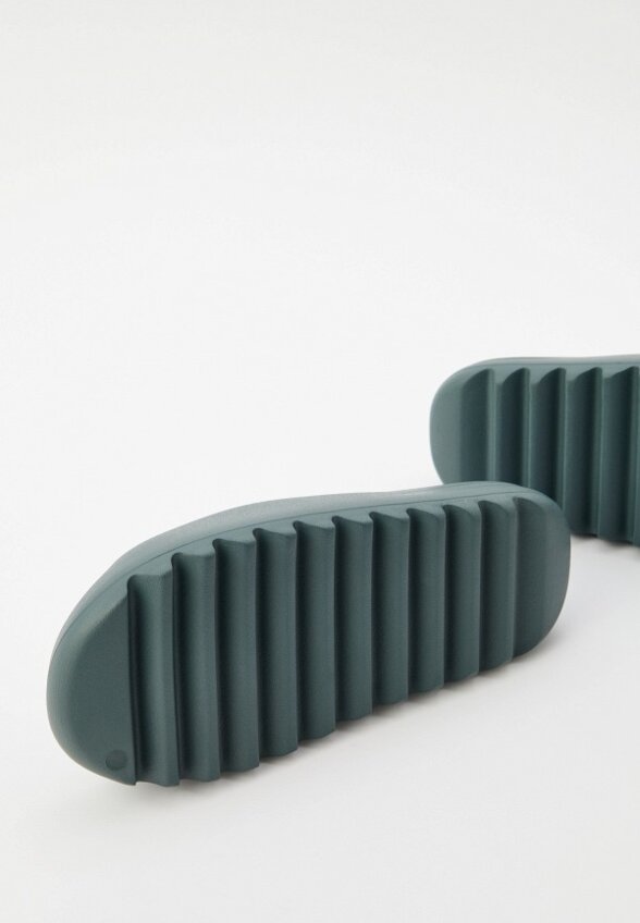 Сланцы adidas YEEZY