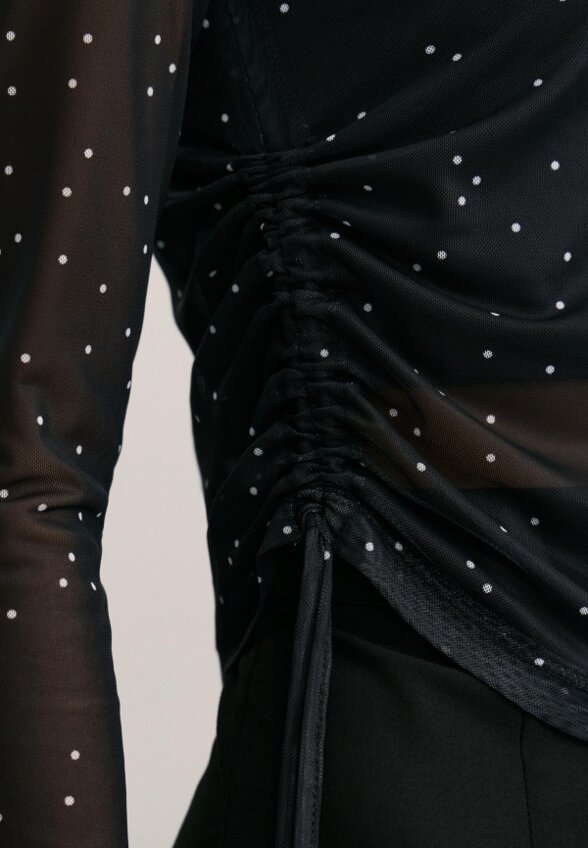 Лонгслив Zarina