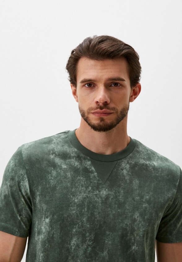 Футболка Colin's