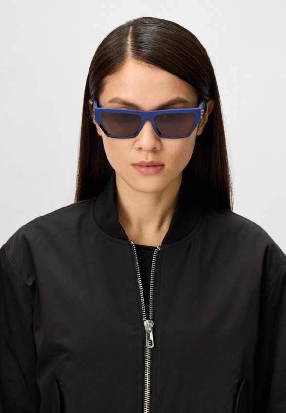 Очки солнцезащитные Karl Lagerfeld