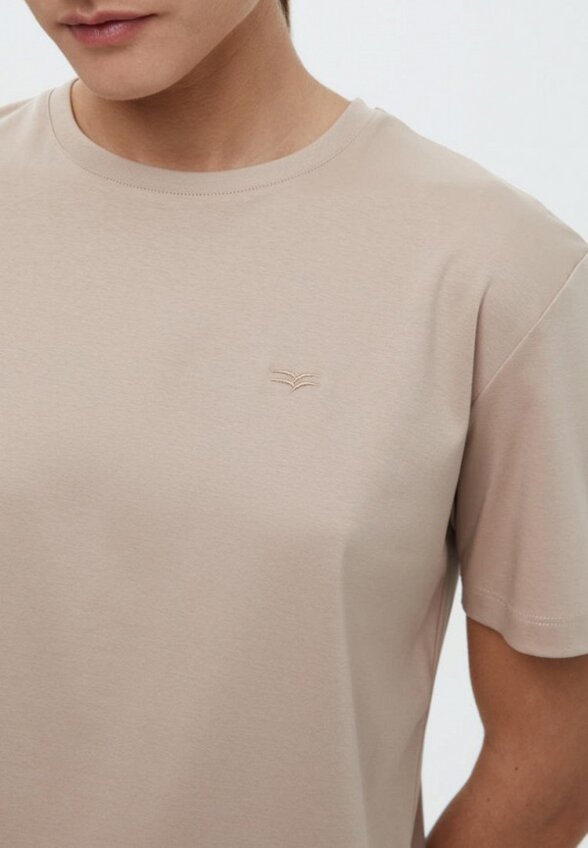 Футболка Finn Flare