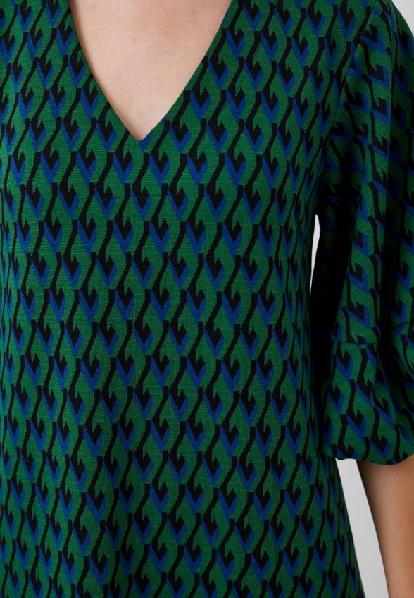 Платье MadaM T