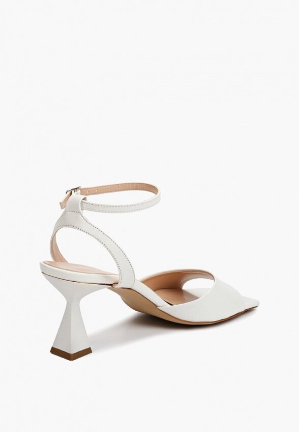 Босоножки Mysa