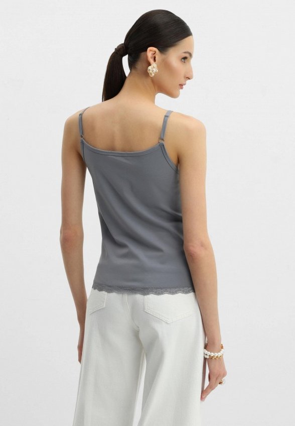 Майка Lilly Bennet