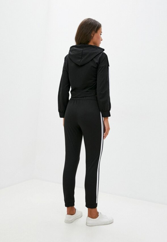 Костюм спортивный Modelle