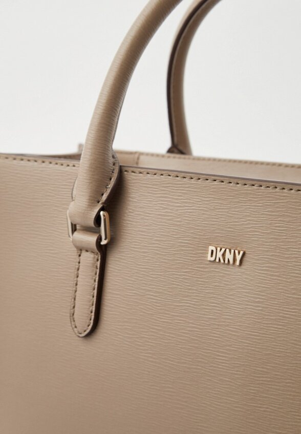 Сумка и брелок DKNY