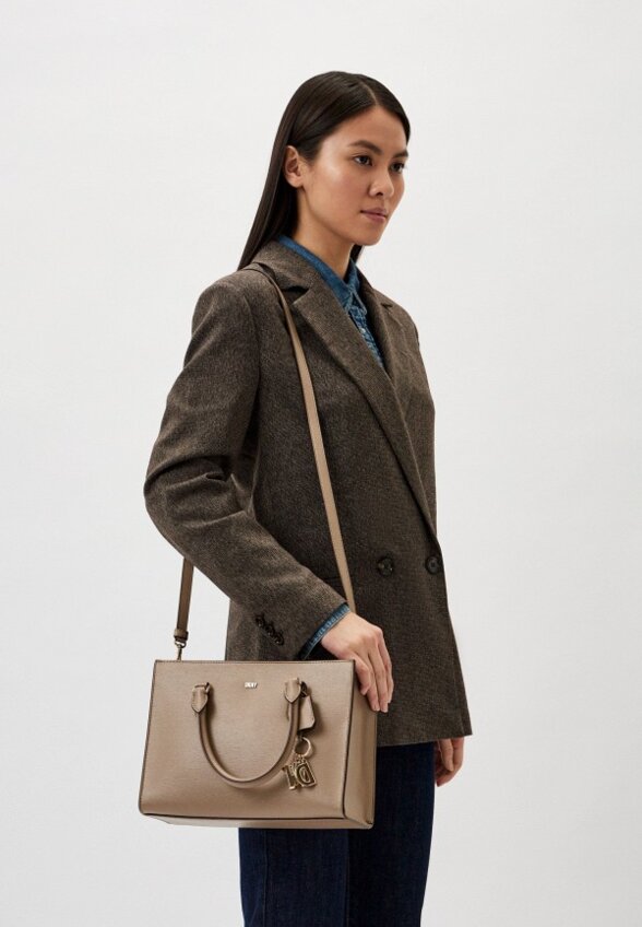 Сумка и брелок DKNY