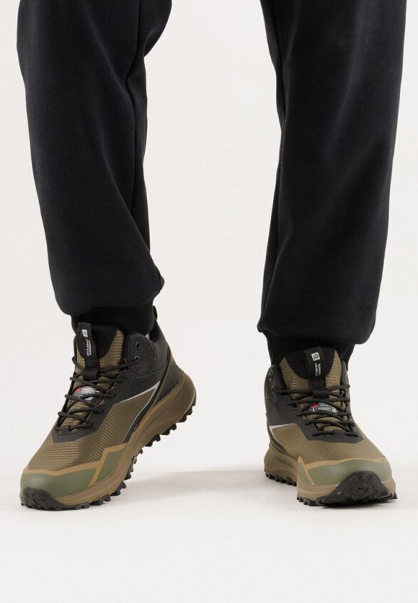 Кроссовки Baasploa