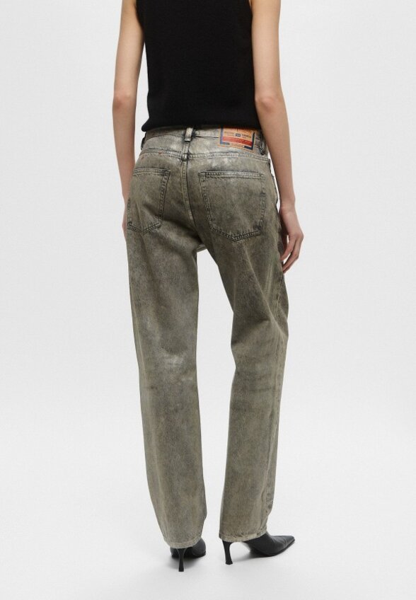 Джинсы Diesel