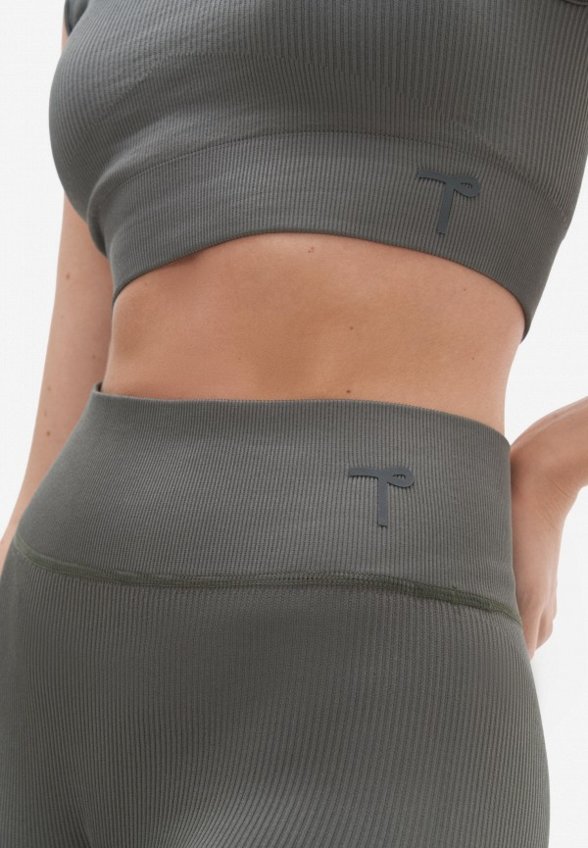 Топ спортивный Top Top