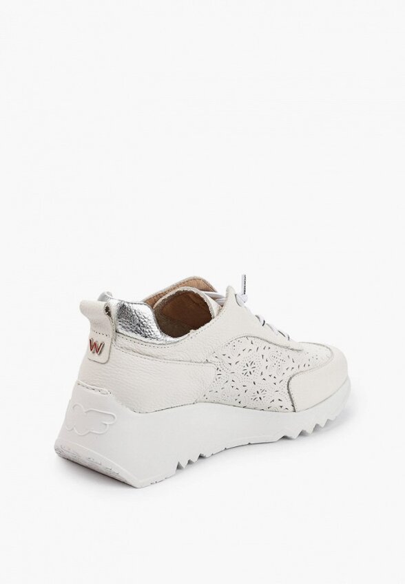 Кроссовки Wonders