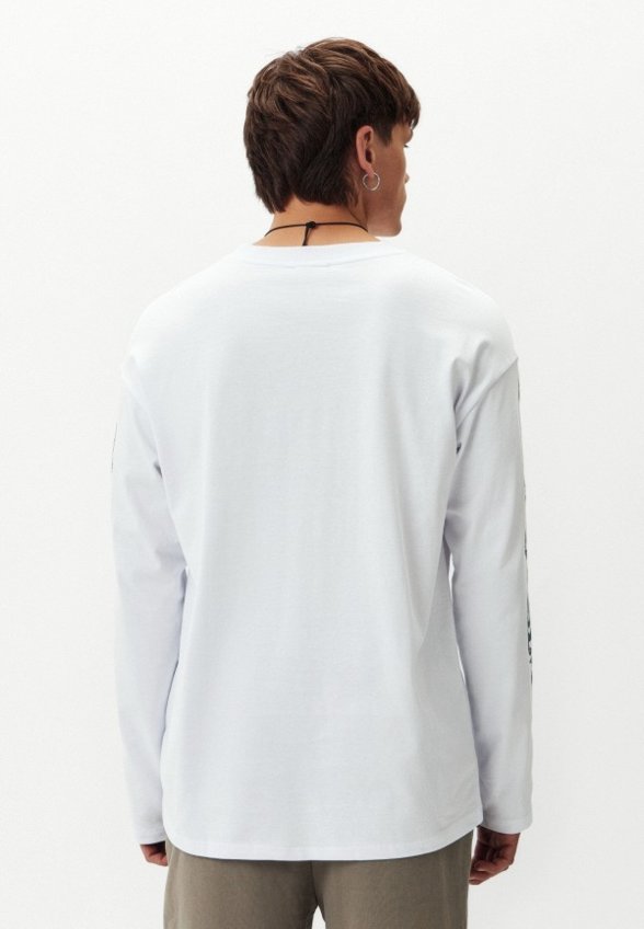 Лонгслив Mademan