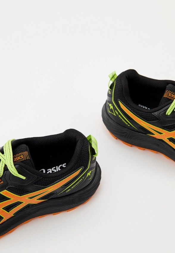 Кроссовки ASICS
