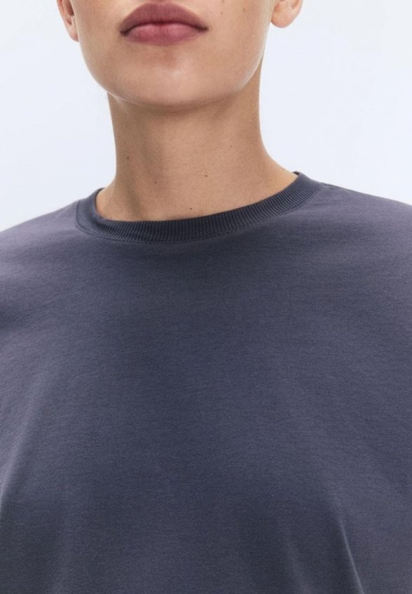 Лонгслив Befree