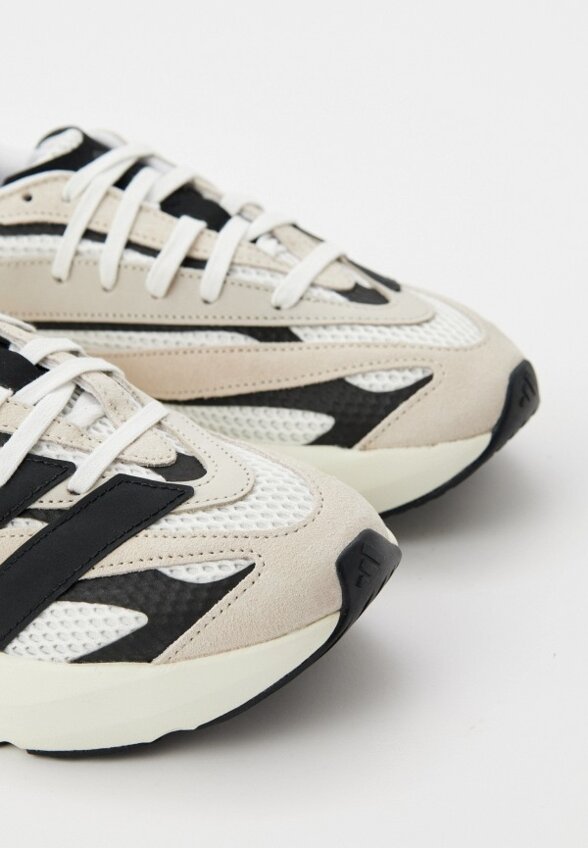 Кроссовки adidas