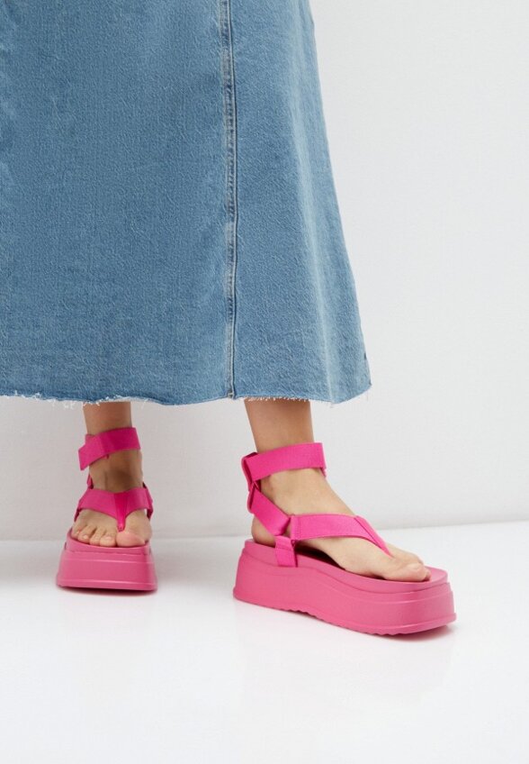 Босоножки Araz