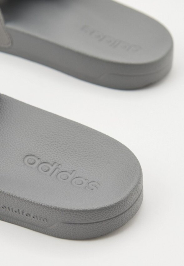 Сланцы adidas