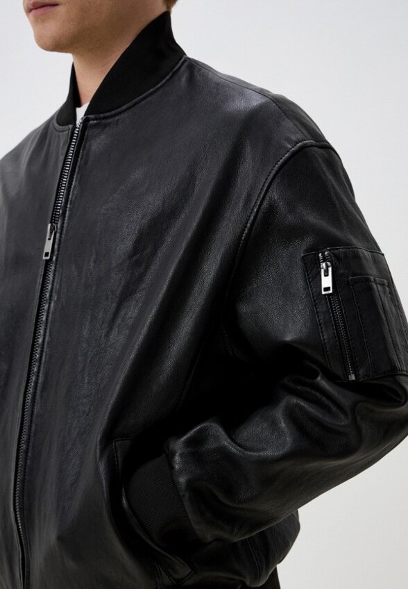 Бомбер Jorg Weber