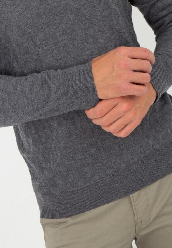 Джемпер Gino Pellini