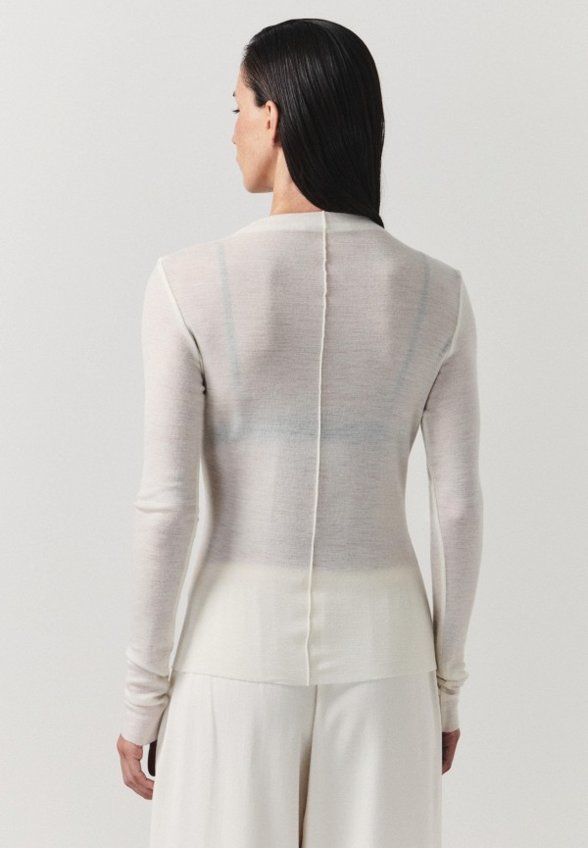 Лонгслив Zarina