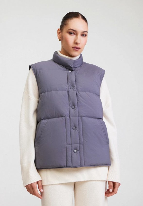 Жилет утепленный To Be Blossom