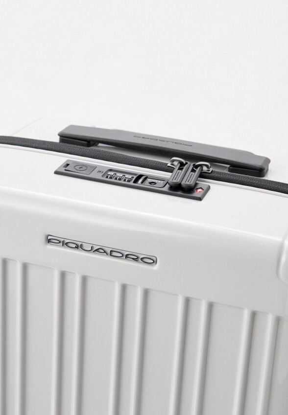 Чемодан Piquadro
