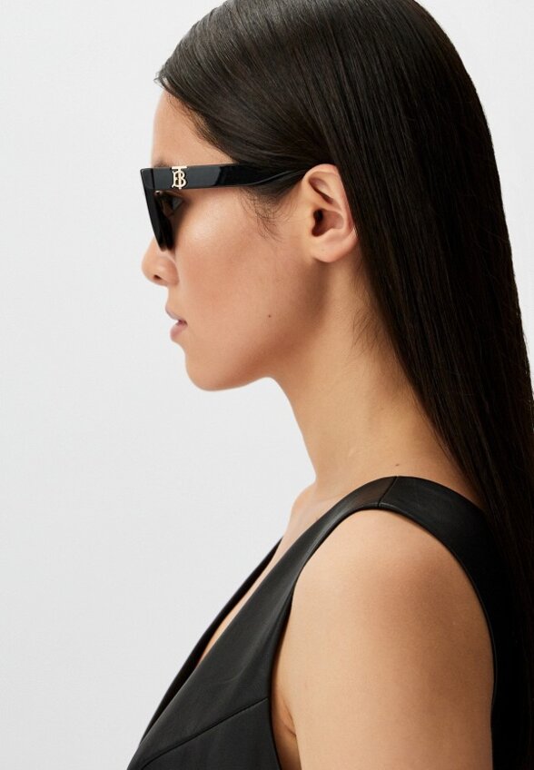 Очки солнцезащитные Burberry