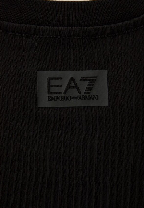 Футболка EA7