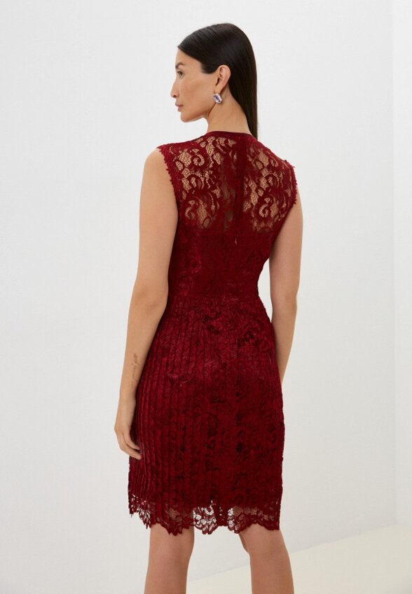 Платье MadaM T