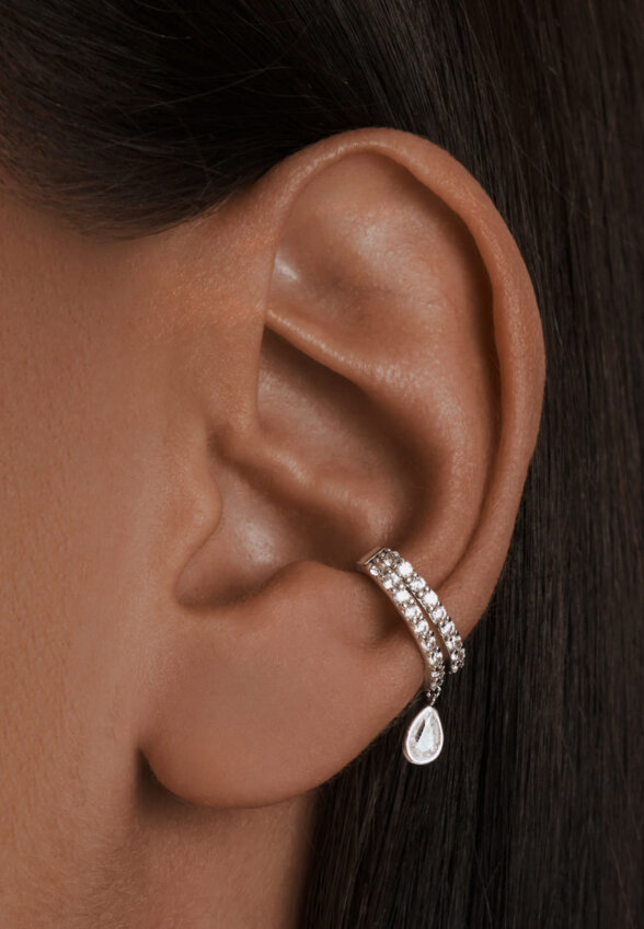 Кафф из серебра с фианитами с каплей MIE