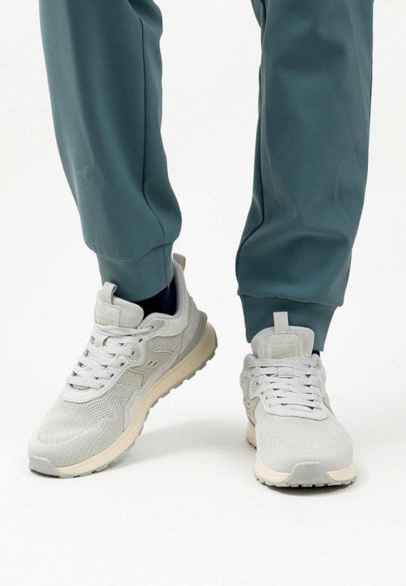 Кроссовки Baasploa