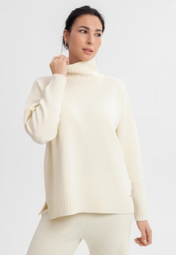 Свитер Ареола