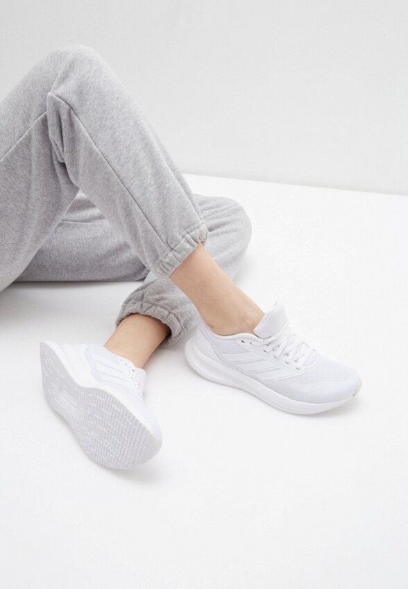 Кроссовки adidas