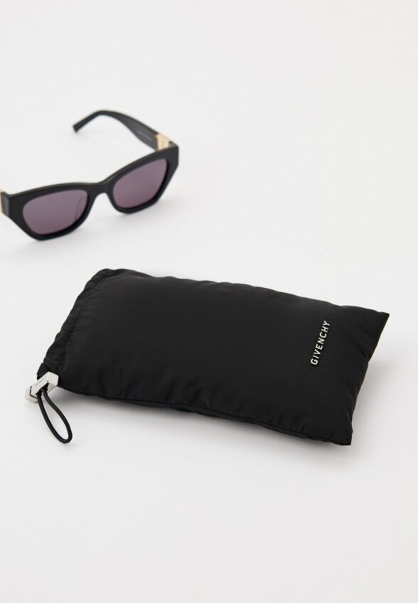 Очки солнцезащитные Givenchy