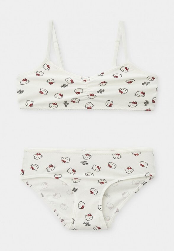 Бюстгальтер и трусы Sela